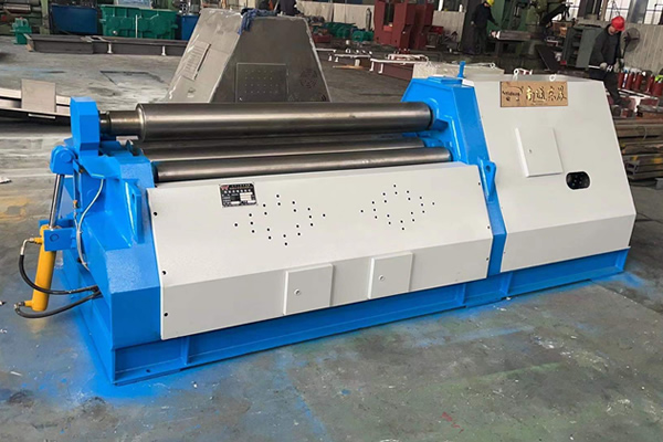 W12CNC-8X2000數(shù)控四輥卷板機(jī)